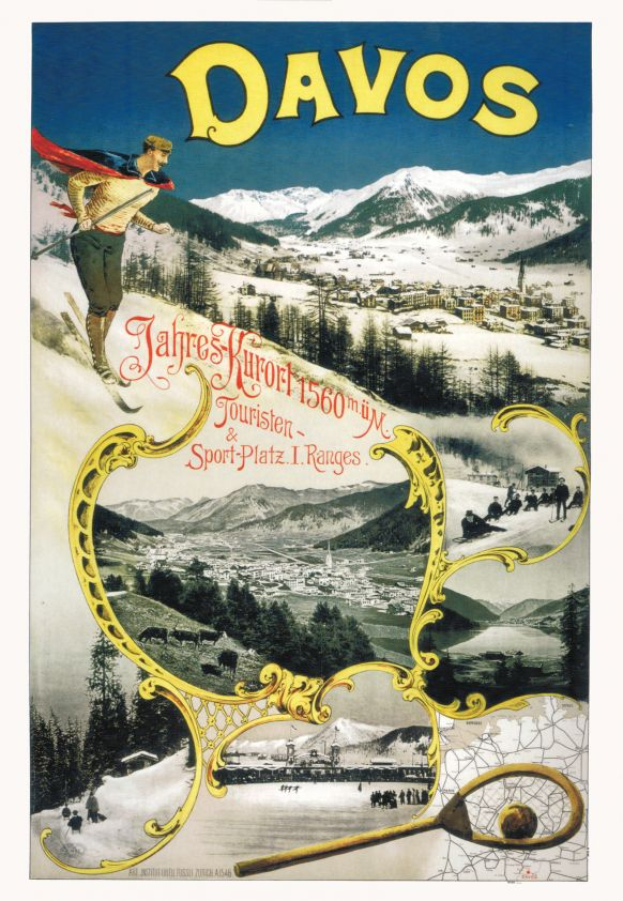 Ein Vintage-Plakat, das den Skiort Davos in der Schweiz bewirbt, zeigt einen Skifahrer im Vordergrund mit Bäumen, Häusern und Bergen im Hintergrund sowie begleitenden Text.