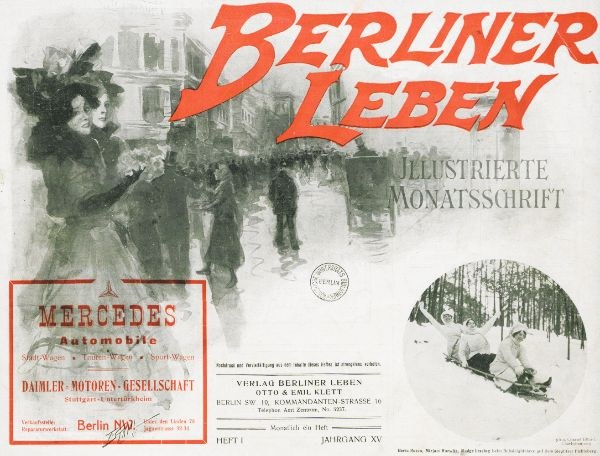 Anzeige für ein Mercedes-Benz-Fahrzeug in Berlin, Deutschland, mit Personen, Bäumen, Gebäuden, Text und einem Stempel.